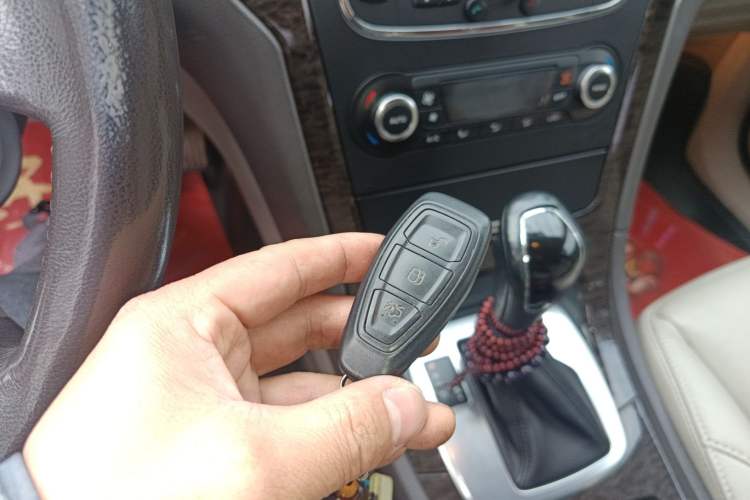 Used Ford Mondeo 2013 2.3L Luxury Model
