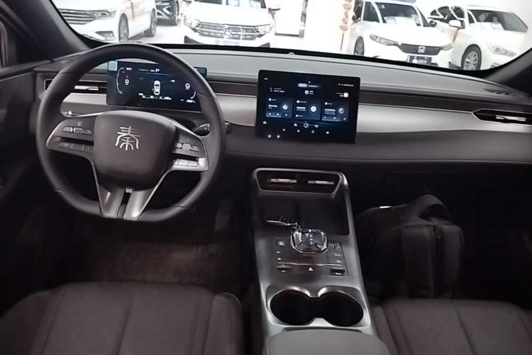 Used BYD Qin PLUS 2025 DM-i Smart Drive 55KM Leading Model
