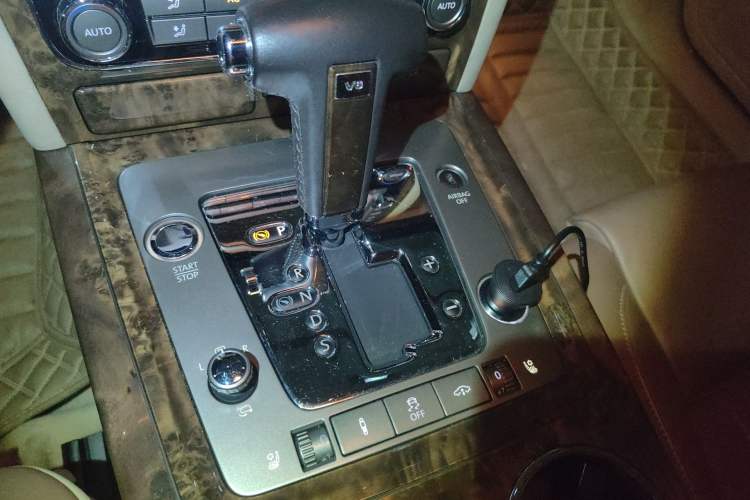 Used Volkswagen Phaeton 2011 3.6L V6 5-Seater Extended-Length Individual Edition
