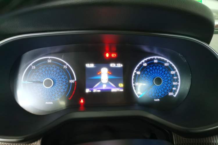 Used Hongqi E-QM5 2022 431 km Charge & Enjoy Edition
