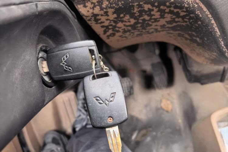 Used Wuling Rongguang 2014 1.2L S Standard Model
