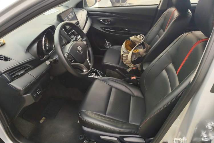 Used Toyota YARiS L Zhi Xuan 2022 X-Trail 1.5L CVT Luxury PLUS Edition Left Front Seat