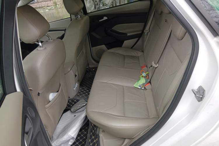 Used Ford Focus 2015 Sedan EcoBoost 180 Automatic Flagship Model
