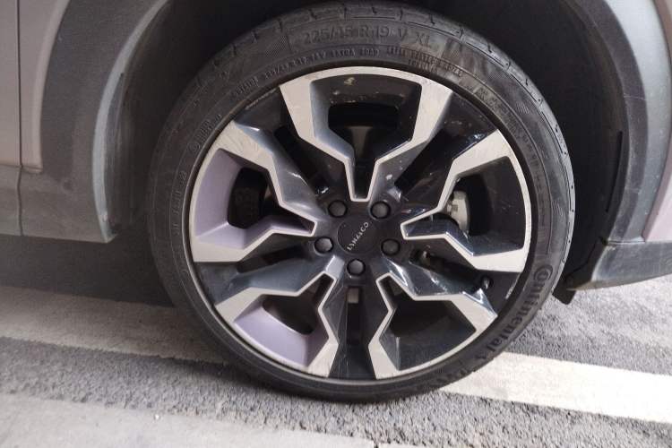 Used Lynk & Co 06 2021 1.5T Shero Pink Special Edition