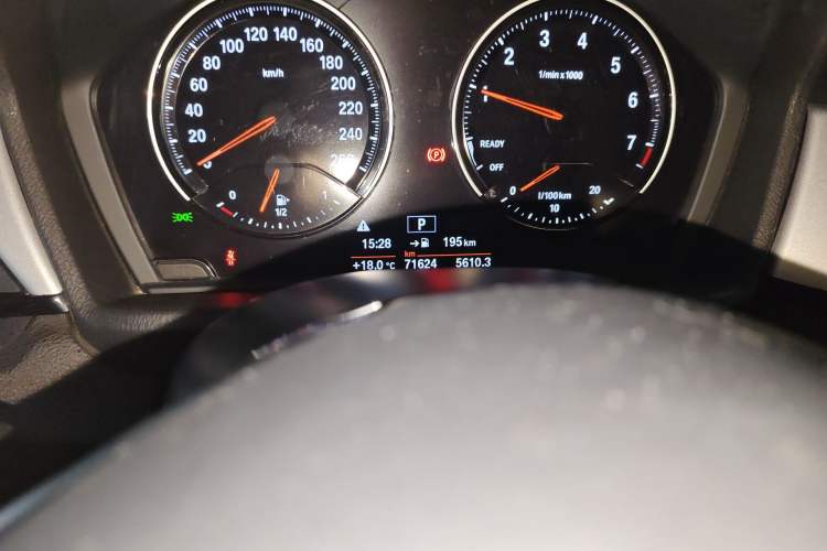 Used BMW X1 2018 sDrive20Li Leading Model Odometer Close Up