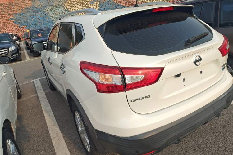 Used Nissan Qashqai 2016 2.0L CVT Elite Edition
