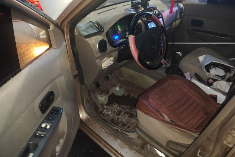 Used Wuling Hongguang 2014 1.2L Standard Model China IV