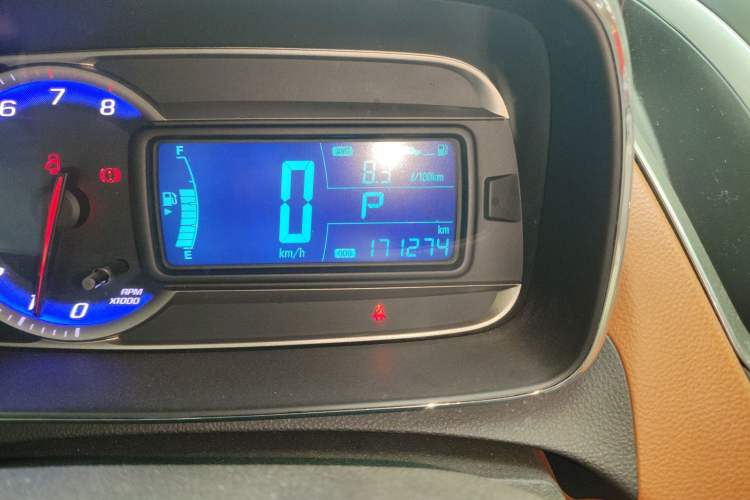 Used Chevrolet Trax 2016 1.4T Automatic Two-Wheel Drive Luxury Version Odometer Close Up