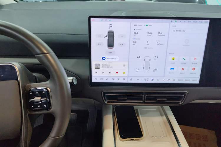 Used Li Auto MEGA 2024 Ultra Model