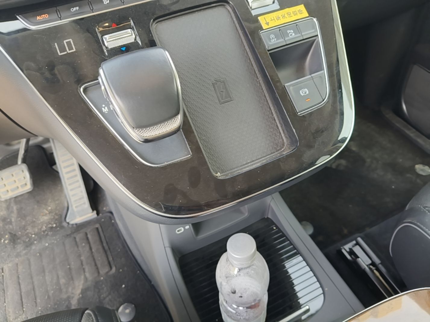 Hongqi HQ9 2023 2.0T Smart Connect Flagship Edition - Chinese Trim Xiang — снимка 16