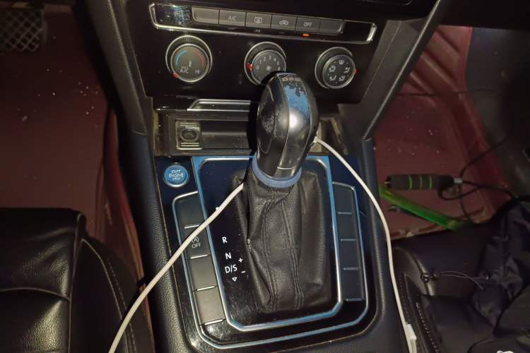 Used Volkswagen Magotan 2018 330TSI DSG Advanced Model Gear Lever