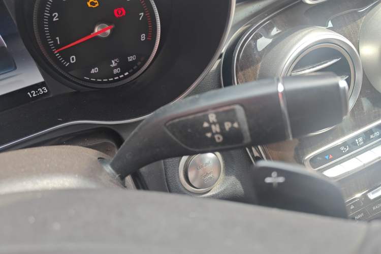 Used Mercedes-Benz GLC 2018 GLC 260 4MATIC Luxury Model
