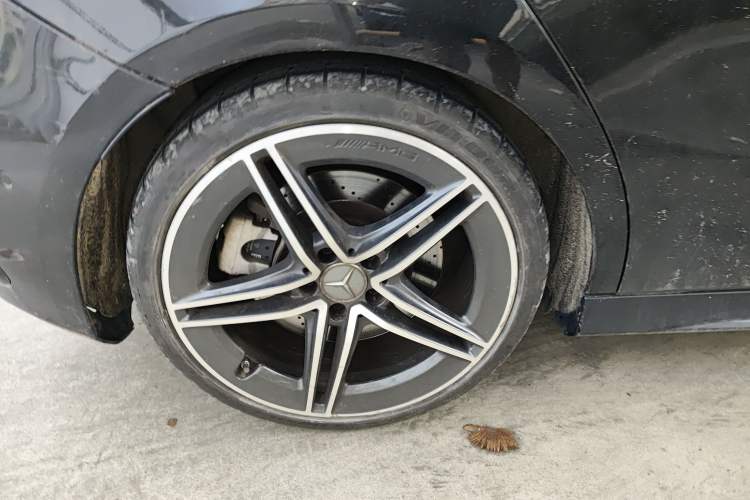 Used Mercedes-Benz A AMG 2020 Facelifted AMG A 35 4MATIC Exterior 3