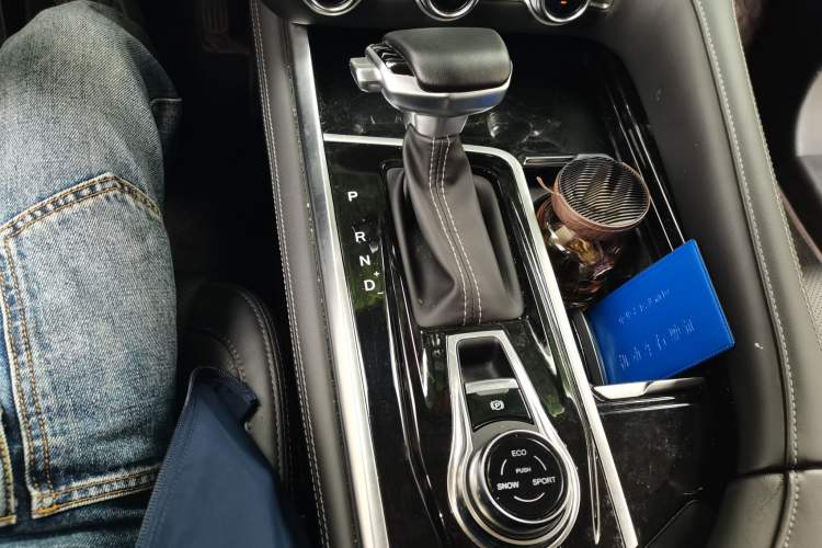 Used CHANGAN CS95 2019 2.0T Two-Wheel-Drive Luxury Version