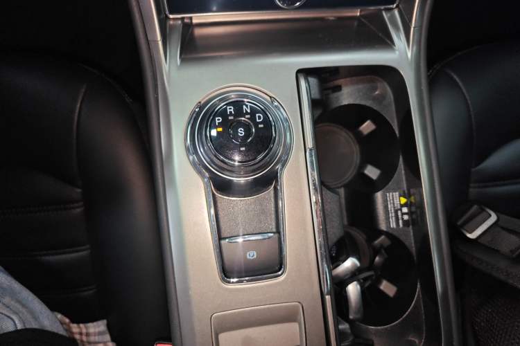 Used Ford Mondeo 2020 EcoBoost 180 Stylish Model Gear Lever