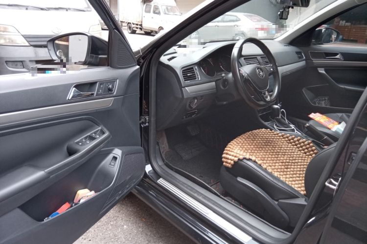 Used Volkswagen Lavida 2015 1.6L Automatic Comfort Edition