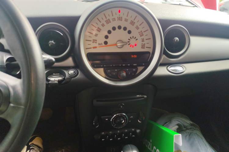 Used MINI MINI 2011 1.6L ONE