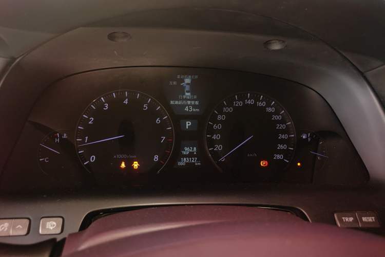 Used Lexus LS  Instrument Cluster