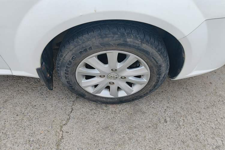 Used Buick Excelle 2013 1.5L Manual Classic Model Right Front Wheel Hub