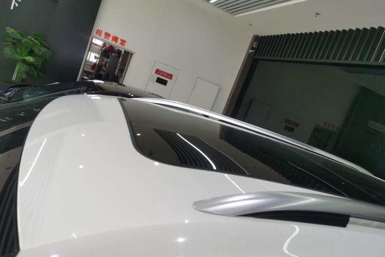 Used Volkswagen Tiguan L 2022 330TSI Automatic Two-Wheel Drive R-Line Enhanced Edition Roof