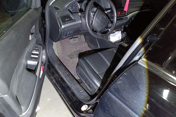 Used Honda Crosstour 2016 2.4L Luxury Edition Driver Seat