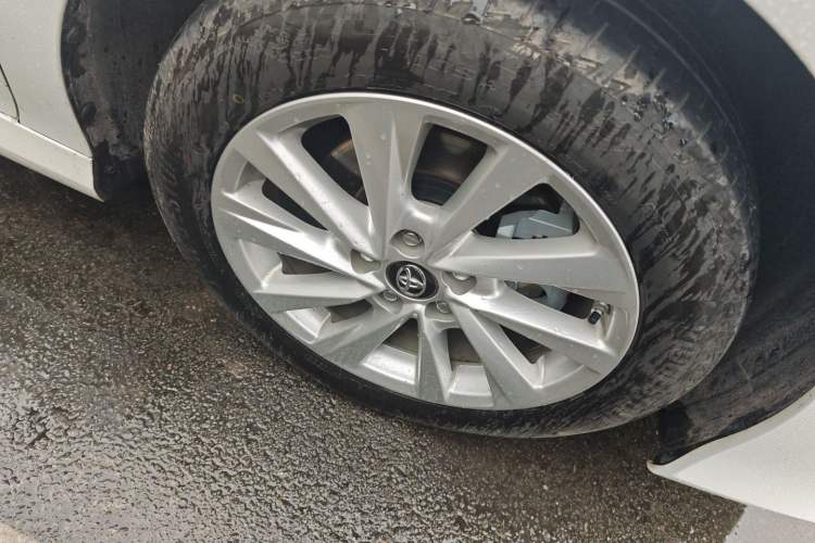 Used Toyota Camry 2022 2.0GVP Premier Edition Right Front Wheel Hub