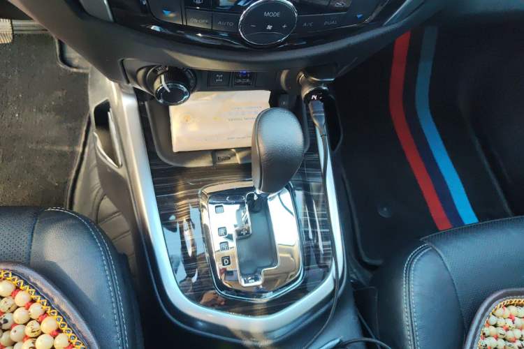 Used Nissan Terra 2020 2.5L XV 4WD Automatic Four-Wheel Drive Flagship Edition
