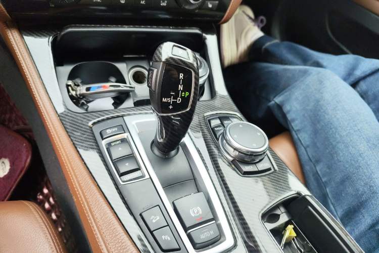 Used BMW 5 Series 2017 528Li Leading Model
