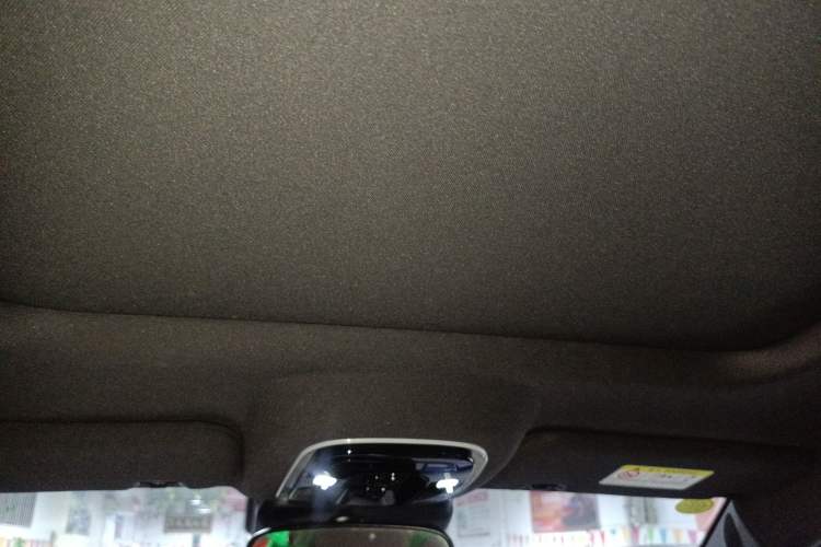 Used Chery Tiggo 8 PLUS C-DM 2025 1.5T 116 km Prestige Version 5 Seats
