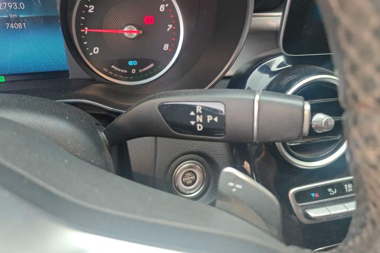 Used Mercedes-Benz C-Class 2019 C 260 Sport Edition Gear Lever
