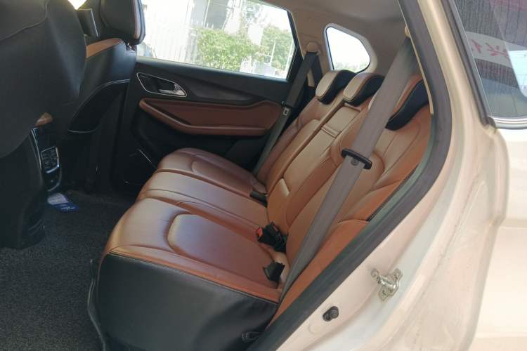 Used Baojun 560 2017 Rhythmic Edition 1.8L iAMT Prestige Model Left Rear Seat