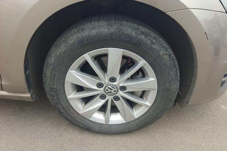 Used Volkswagen Golf 2016 1.6L Automatic Fashion Model