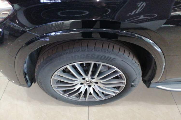 Used Mercedes-Benz GLC 2023 GLC 300 L 4MATIC Dynamic Edition 5-seater
