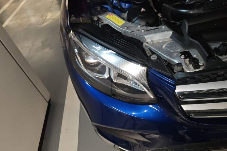 Used Mercedes-Benz GLC 2017 GLC 260 4MATIC Luxury Model
