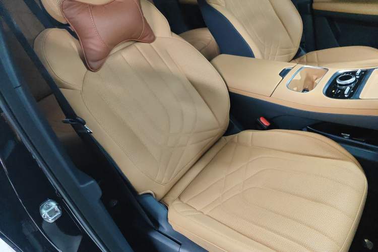 Used Geely Galaxy Galaxy Xingjian 7 EM-i 2025 120km Exploration+ Version