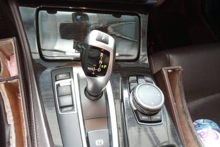 Used BMW 5 Series 2017 525Li Luxury Design Package Gear Lever