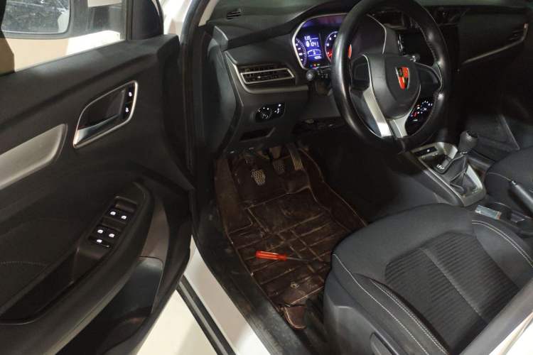 Used Roewe RX3 2020 1.6L Manual - Ultra-Fresh Entry Version
