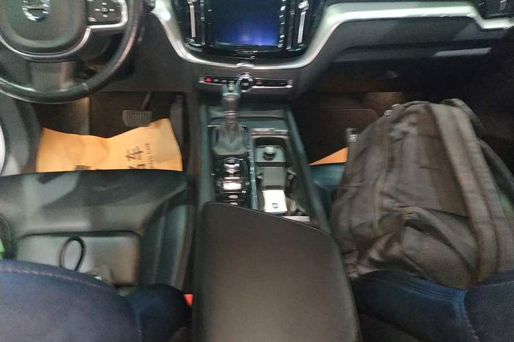 Used Volvo XC60 2018 T4 Zhiyi Edition