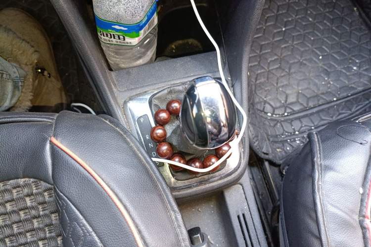 Used Volkswagen Jetta 2015 1.6L Automatic Fashion Model
