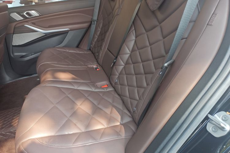 Used BMW X5 2022 xDrive 40Li M Sport Package