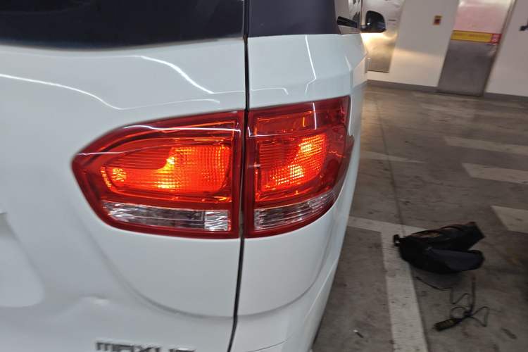 Used SAIC MAXUS G10 2018 PLUS 2.4L Manual Elite Edition