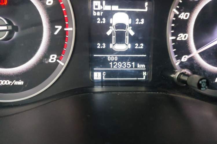 Used Baojun 560 2015 1.8L manual luxury version