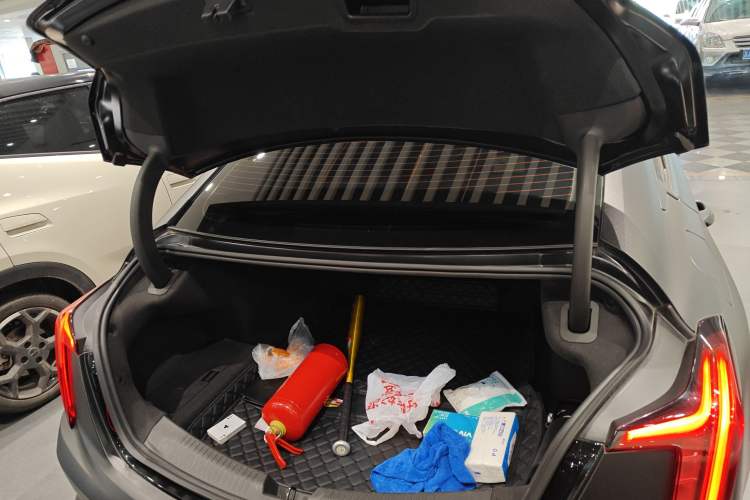 Used Cadillac CT5 2022 28T Luxury Edition Trunk