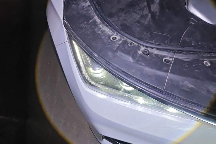 Used BYD Tang New Energy 2019 EV600D Four-Wheel Drive Smart Connectivity Leading Model Right Front Headlight