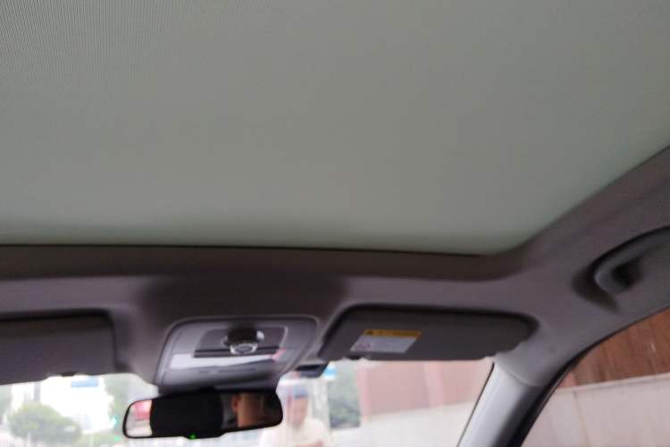 Used Roewe RX5 New Energy 2017 eRX5 50T Hybrid Connected Prestige Flagship Edition