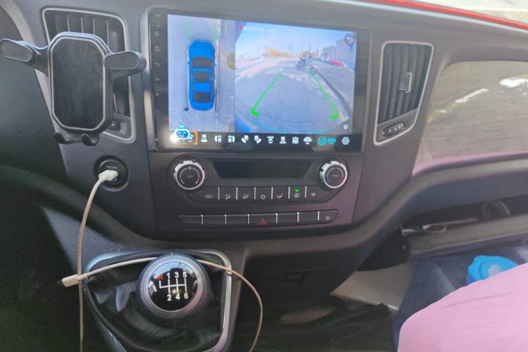 Used Foton Toano 2024 Joy Elephant Multi-Function Model Cummins 2.8T Manual Long Wheelbase Ultra-High Roof with Rear Dual Tires and 7 Seating Capacity Audio And AC Panel