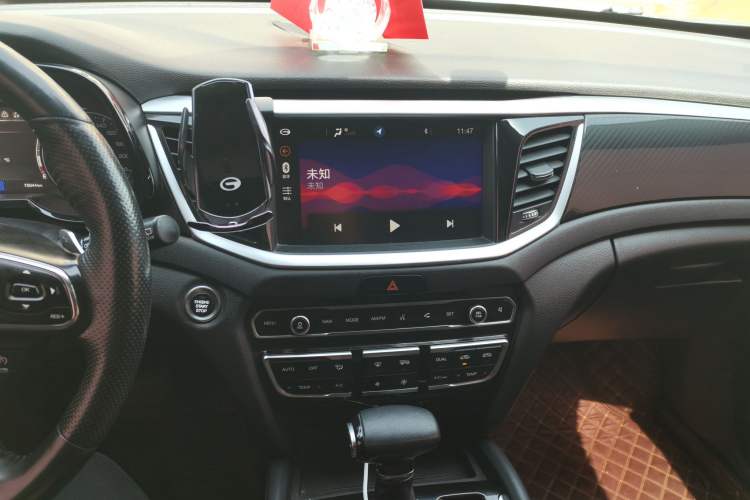 Used GAC Trumpchi GS7 2017 320T Two-Wheel-Drive Luxury Smart Connectivity Model
