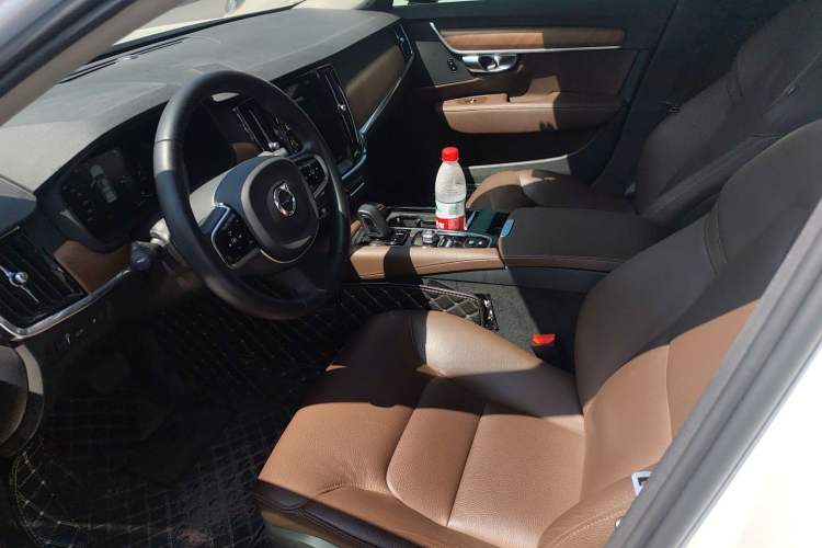 Used Volvo S90 New Energy 2020 T8 e-Drive Hybrid – Zhiyi Luxury Edition Left Front Seat