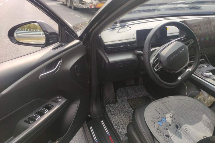 Used Wuling Xingguang 2023 150 Advanced Edition Driver Seat