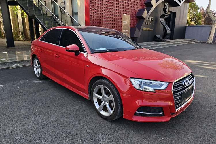 Used Audi A3 2018 30th Anniversary Edition Limousine 35 TFSI Fashion Model Front Right 45 Deg